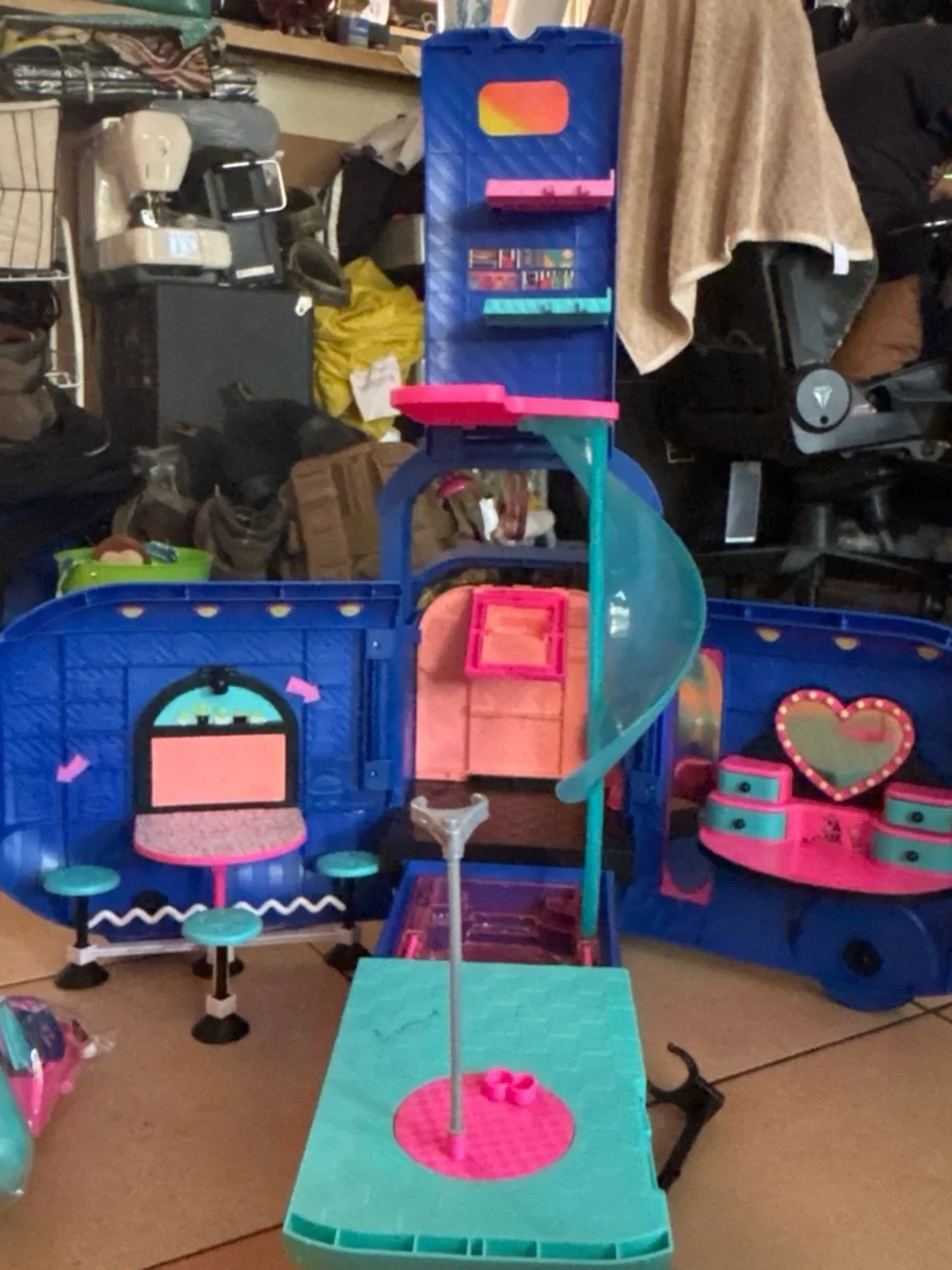 L.O.L. Surprise! Blue and Pink Camper Van Playset